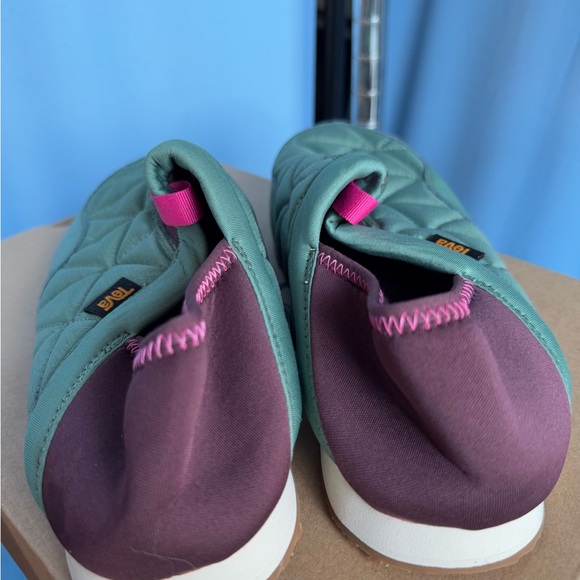 Teva - Picture 3 of 5